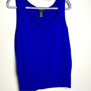 Ellen Tracy 100% Cashmere Blue Scoop Neck Size Medium
